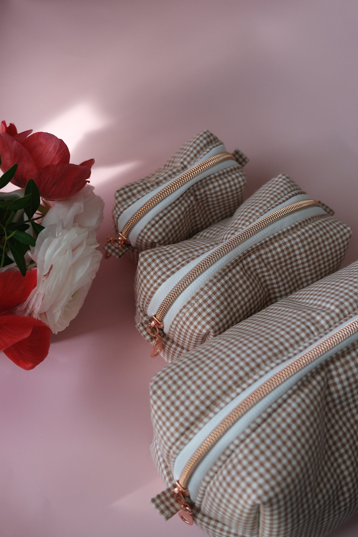 Handmade Floral Makeup Bag Set – 3 Sizes Zipper Pouch