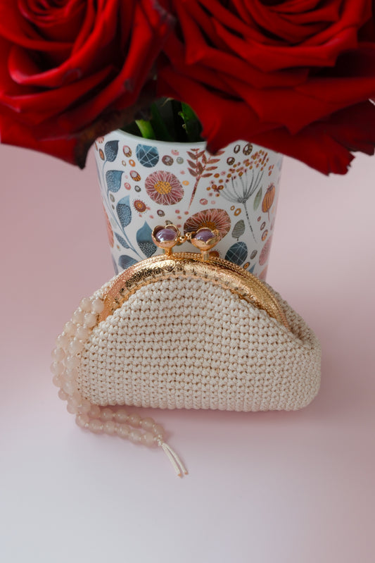 Luxury Crochet Clutch Purse – Handmade Kiss Lock Bag with Beaded Handle