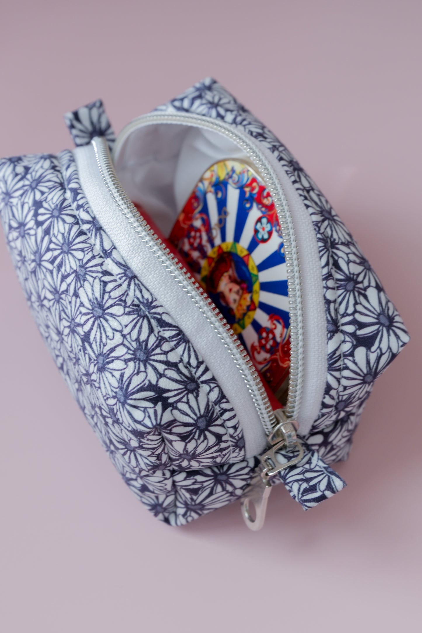 Handmade Floral Makeup Bag Set – 3 Sizes Zipper Pouch