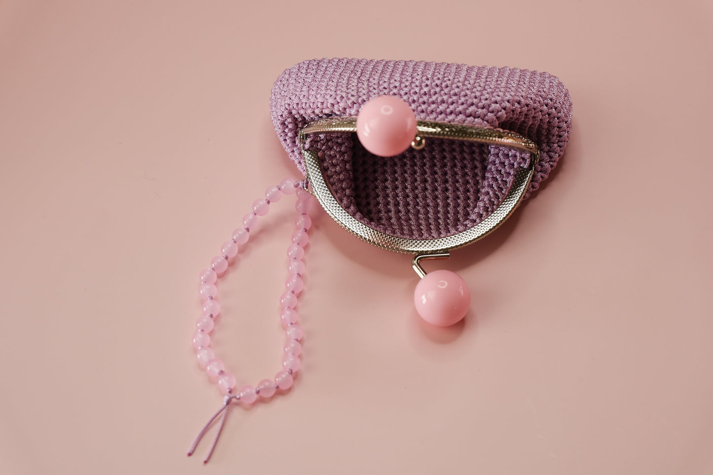 Luxury Crochet Clutch Purse – Handmade Kiss Lock Bag with Beaded Handle